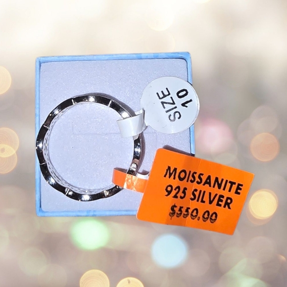 925 Sterling Silver Moissanite Infinity Ring – 2 Carat, Size 10, Brilliant Spark - Picture 3 of 3